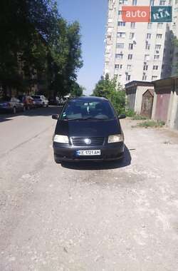 Мінівен Volkswagen Sharan 2000 в Дніпрі