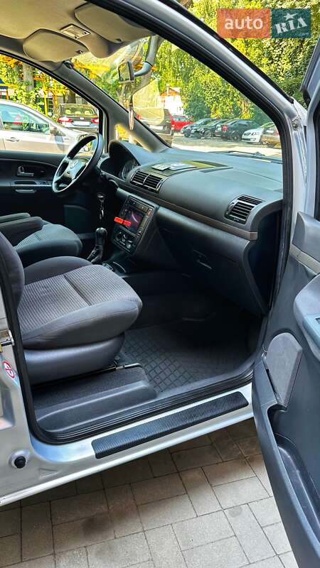 Мінівен Volkswagen Sharan 2002 в Умані