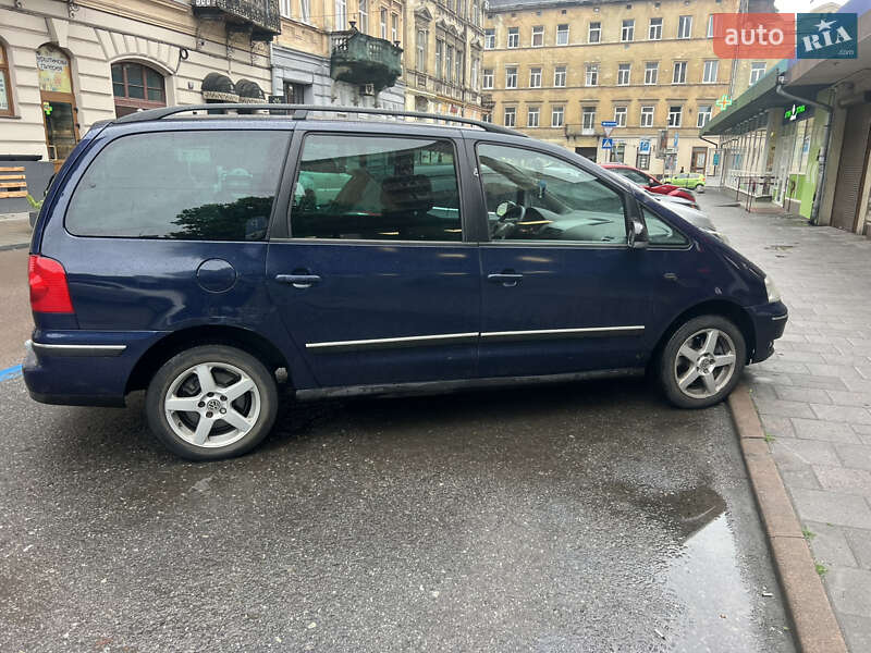 Мінівен Volkswagen Sharan 2004 в 