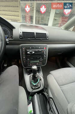 Мінівен Volkswagen Sharan 2004 в 