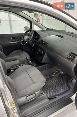 Минивэн Volkswagen Sharan 2004 в 