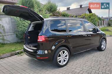 Мінівен Volkswagen Sharan 2016 в 