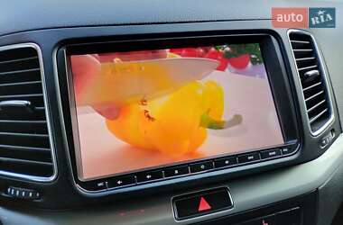 Мінівен Volkswagen Sharan 2016 в 