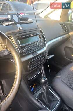 Минивэн Volkswagen Sharan 2010 в 
