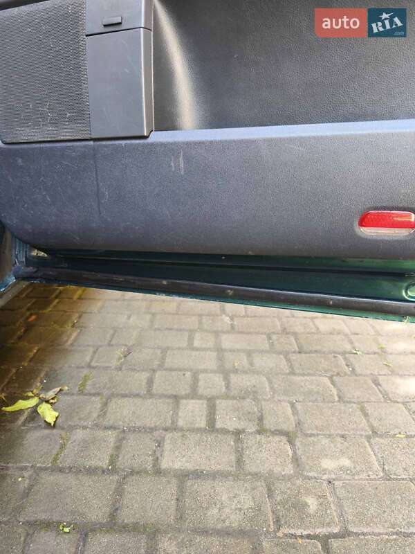 Минивэн Volkswagen Sharan 2000 в Стрые