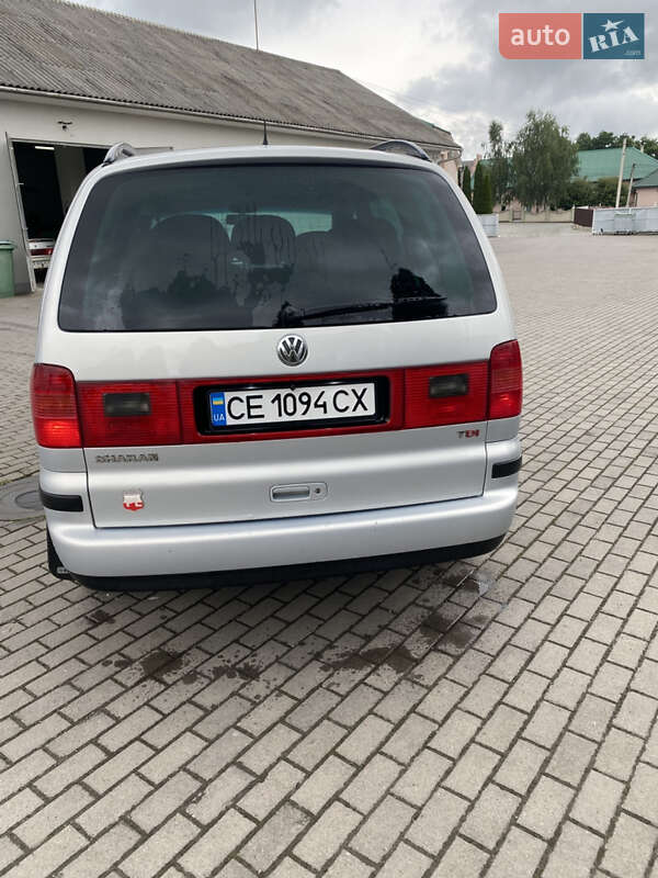 Мінівен Volkswagen Sharan 2001 в Чернівцях