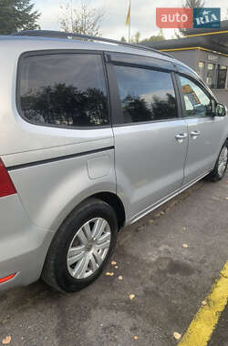 Минивэн Volkswagen Sharan 2013 в 