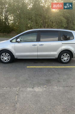 Минивэн Volkswagen Sharan 2013 в 