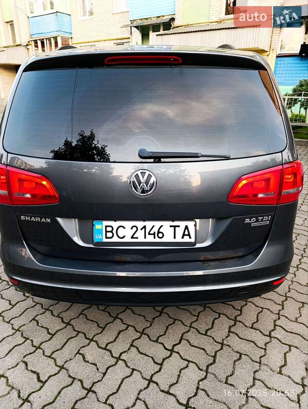 Минивэн Volkswagen Sharan 2012 в Самборе