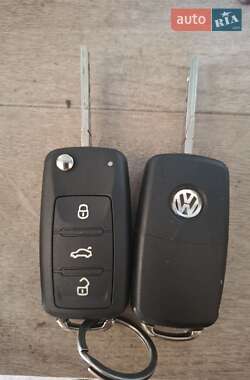 Минивэн Volkswagen Sharan 2012 в 