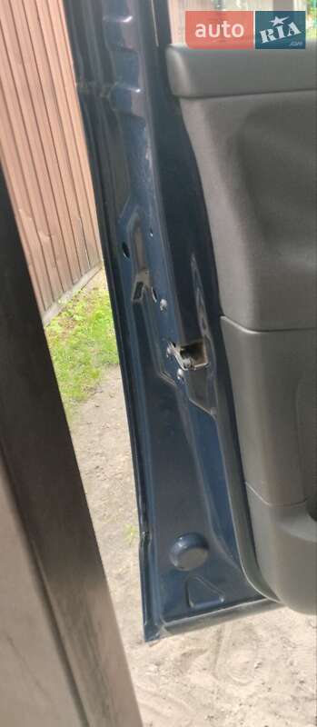 Минивэн Volkswagen Sharan 2004 в Львове