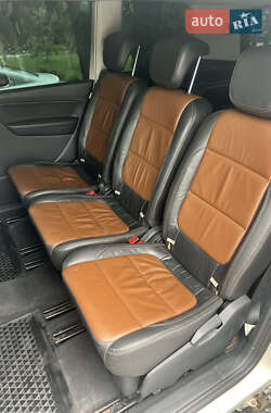 Минивэн Volkswagen Sharan 2011 в 