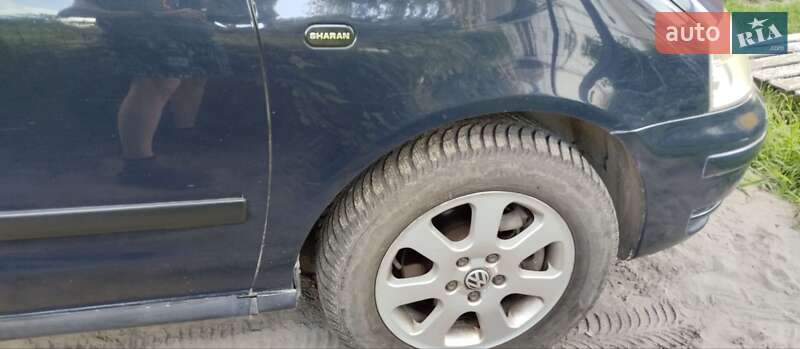 Минивэн Volkswagen Sharan 2004 в Львове