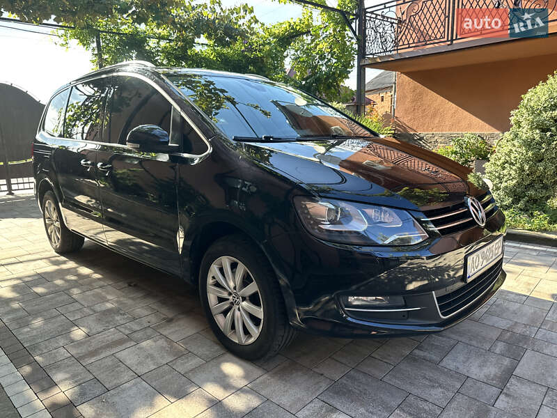 Мінівен Volkswagen Sharan 2014 в Іршаві