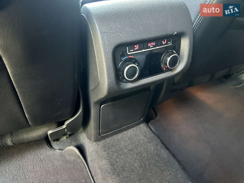 Мінівен Volkswagen Sharan 2014 в Іршаві