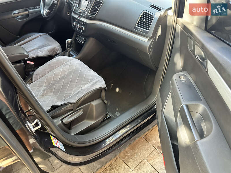 Мінівен Volkswagen Sharan 2014 в Іршаві