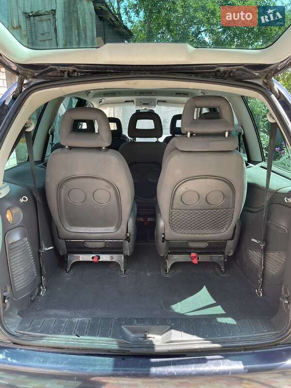 Минивэн Volkswagen Sharan 2008 в Знаменке