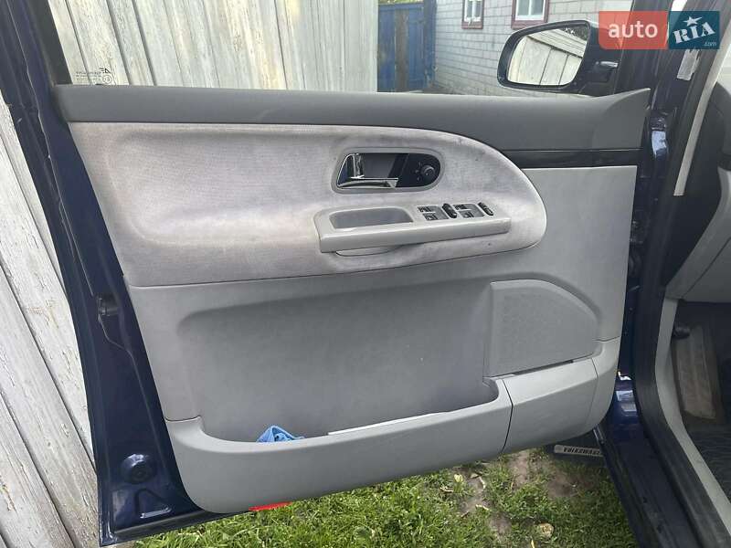 Минивэн Volkswagen Sharan 2002 в Черкассах