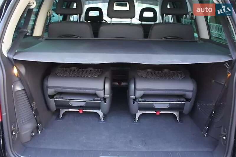 Минивэн Volkswagen Sharan 2006 в Черноморске