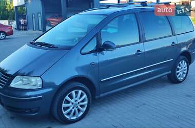 Минивэн Volkswagen Sharan 2007 в Каменец-Подольском