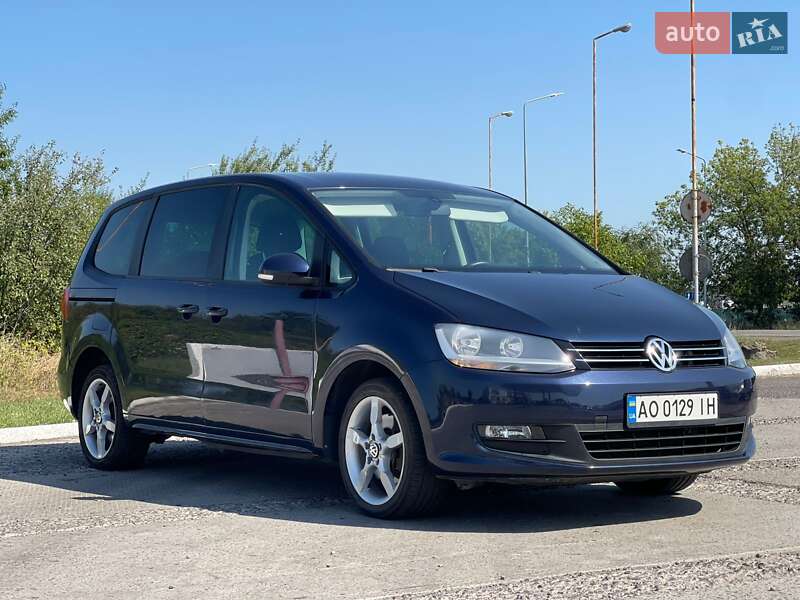 Минивэн Volkswagen Sharan 2013 в Ужгороде