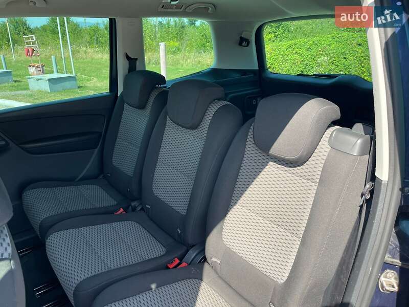 Минивэн Volkswagen Sharan 2013 в Ужгороде