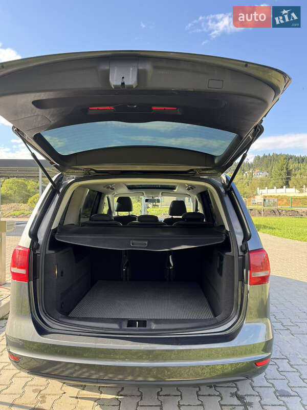 Мінівен Volkswagen Sharan 2012 в Львові