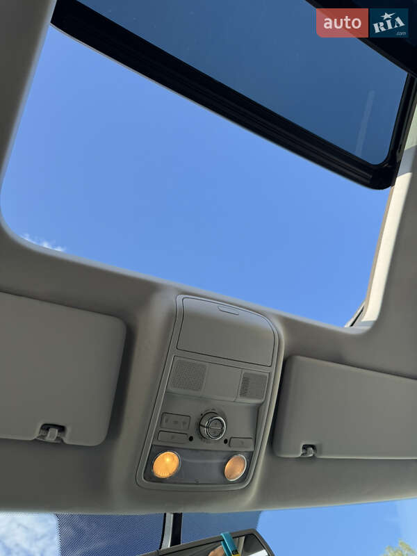 Мінівен Volkswagen Sharan 2012 в Львові