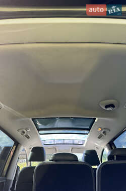 Мінівен Volkswagen Sharan 2012 в  фото 26 Мінівен Volkswagen Sharan 2012 в