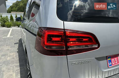 Минивэн Volkswagen Sharan 2017 в 