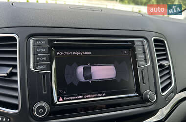 Минивэн Volkswagen Sharan 2017 в 