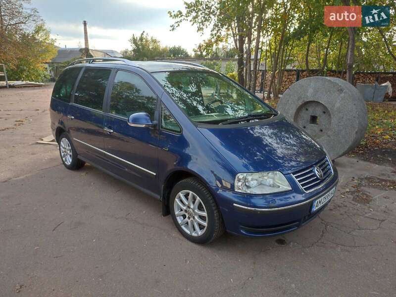 Мінівен Volkswagen Sharan 2007 в Чуднові