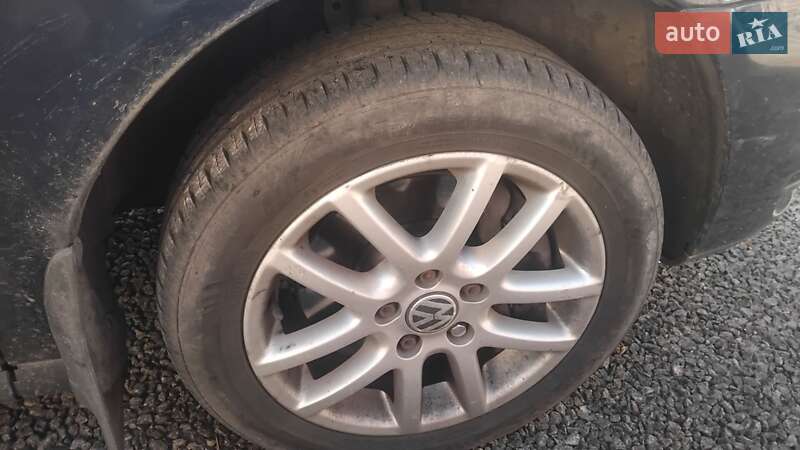 Мінівен Volkswagen Sharan 2007 в Чуднові