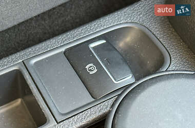 Минивэн Volkswagen Sharan 2013 в 