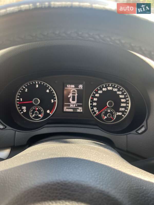 Минивэн Volkswagen Sharan 2015 в Киеве