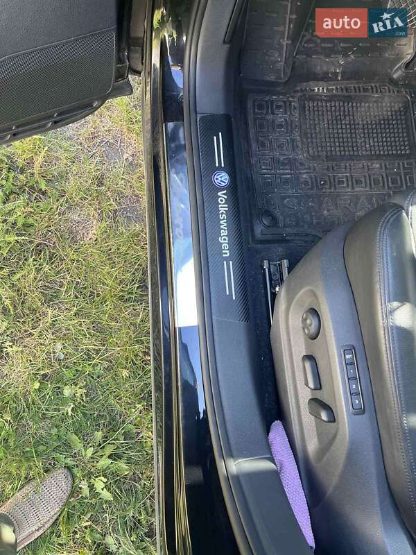 Минивэн Volkswagen Sharan 2015 в Киеве