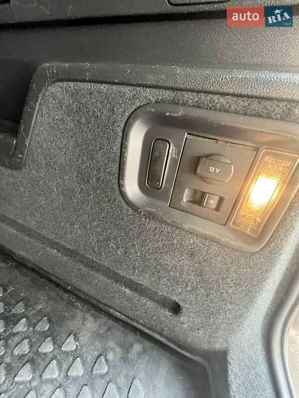 Мінівен Volkswagen Sharan 2011 в Мукачевому