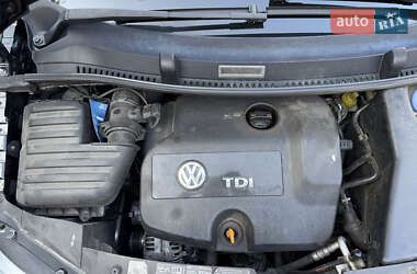 Минивэн Volkswagen Sharan 2009 в 