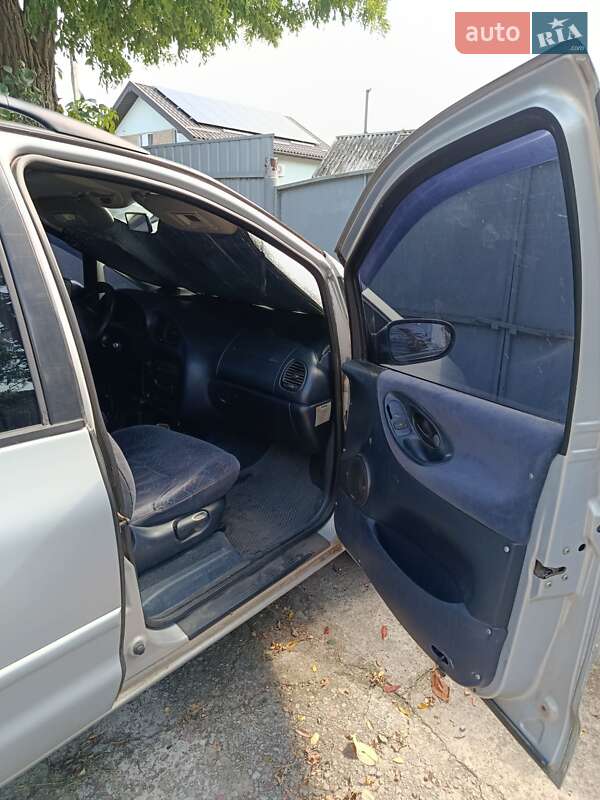 Мінівен Volkswagen Sharan 1996 в Борисполі