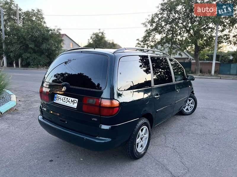 Минивэн Volkswagen Sharan 1999 в Измаиле
