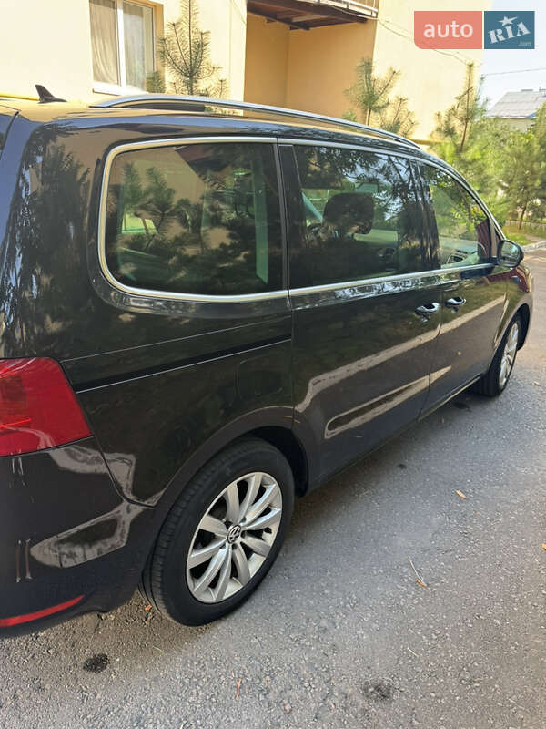 Минивэн Volkswagen Sharan 2015 в Ровно