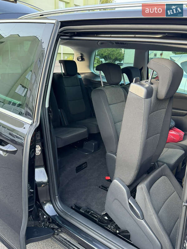 Минивэн Volkswagen Sharan 2015 в Ровно