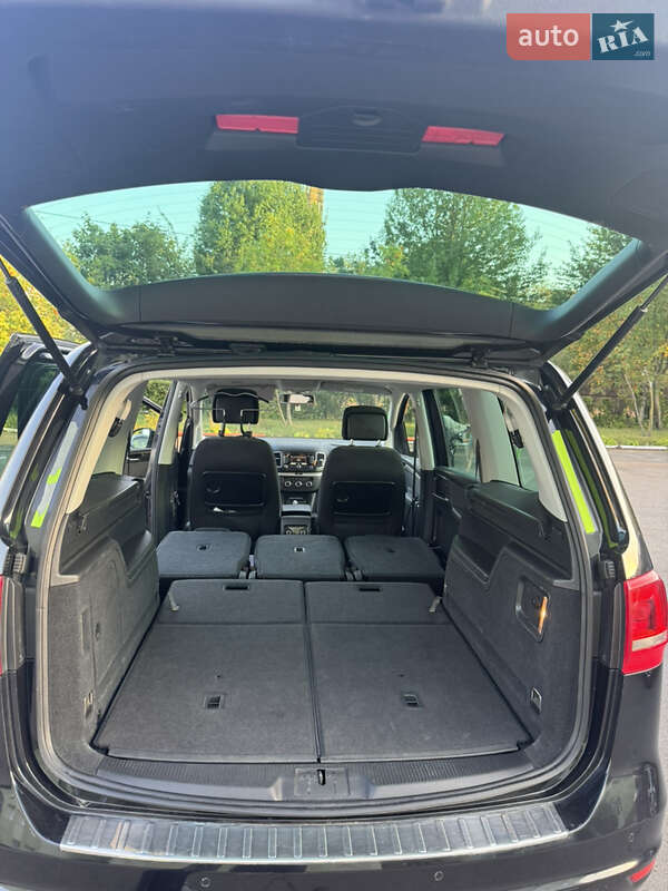 Минивэн Volkswagen Sharan 2015 в Ровно