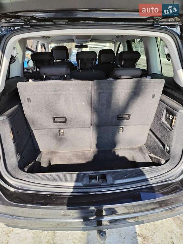 Минивэн Volkswagen Sharan 2013 в Звягеле