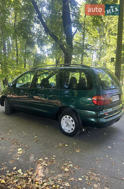 Минивэн Volkswagen Sharan 1997 в Казатине