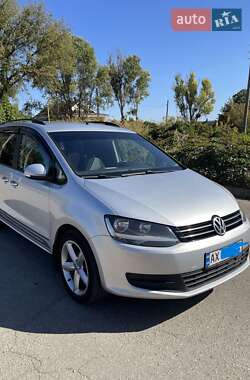 Минивэн Volkswagen Sharan 2011 в 