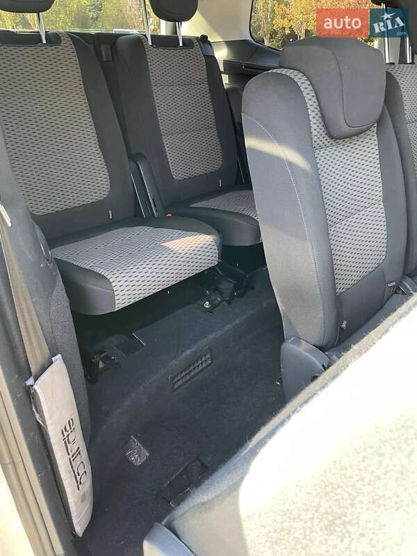 Минивэн Volkswagen Sharan 2011 в Харькове