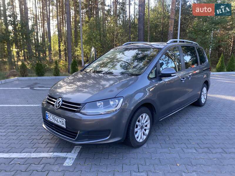 Минивэн Volkswagen Sharan 2011 в 