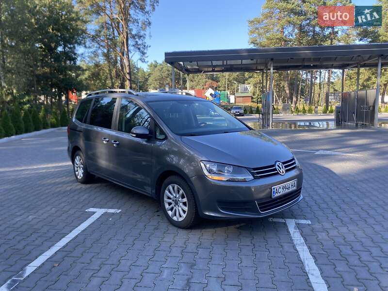 Минивэн Volkswagen Sharan 2010 в Маневичах
