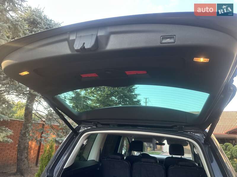 Минивэн Volkswagen Sharan 2017 в Ковеле